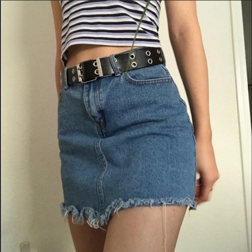 Brandy Melville mini skirt!